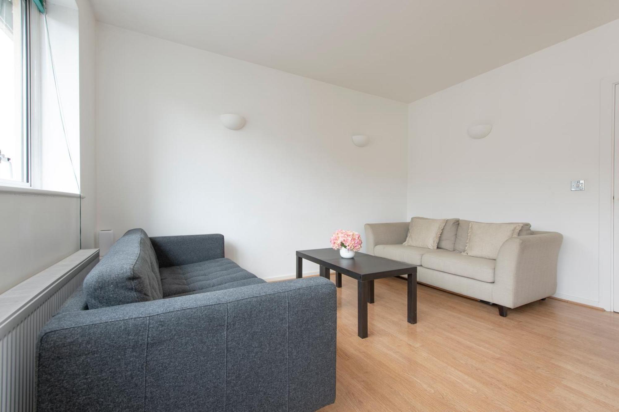 Modern Luxury Apartment By Bow Road Station Londýn Exteriér fotografie