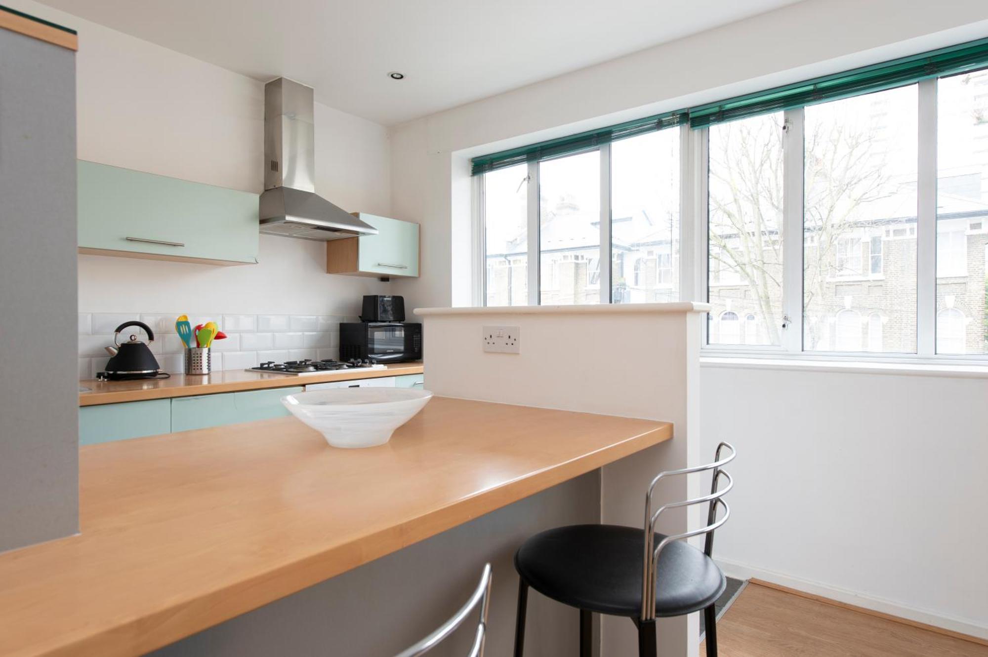 Modern Luxury Apartment By Bow Road Station Londýn Exteriér fotografie