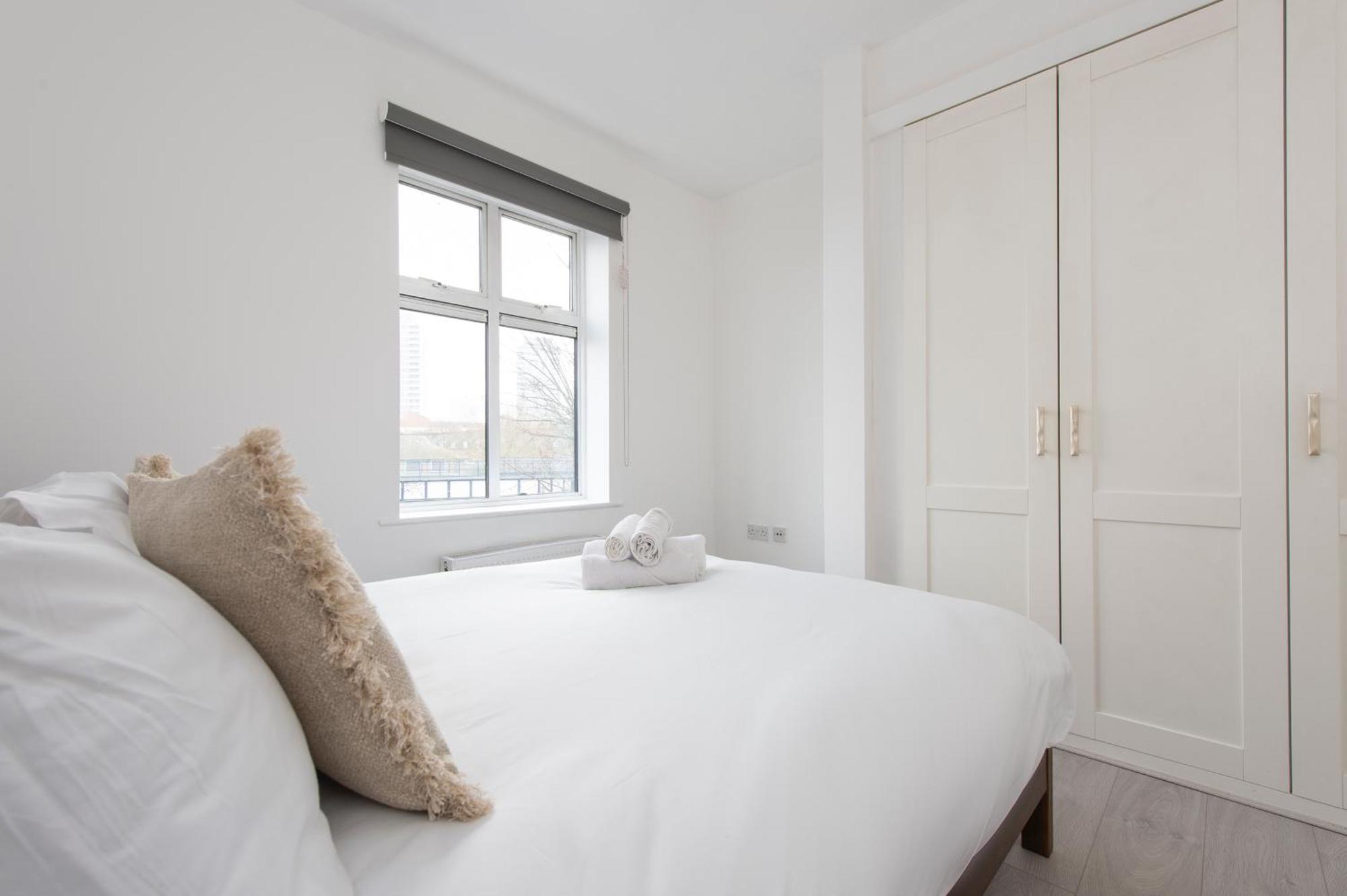 Modern Luxury Apartment By Bow Road Station Londýn Exteriér fotografie