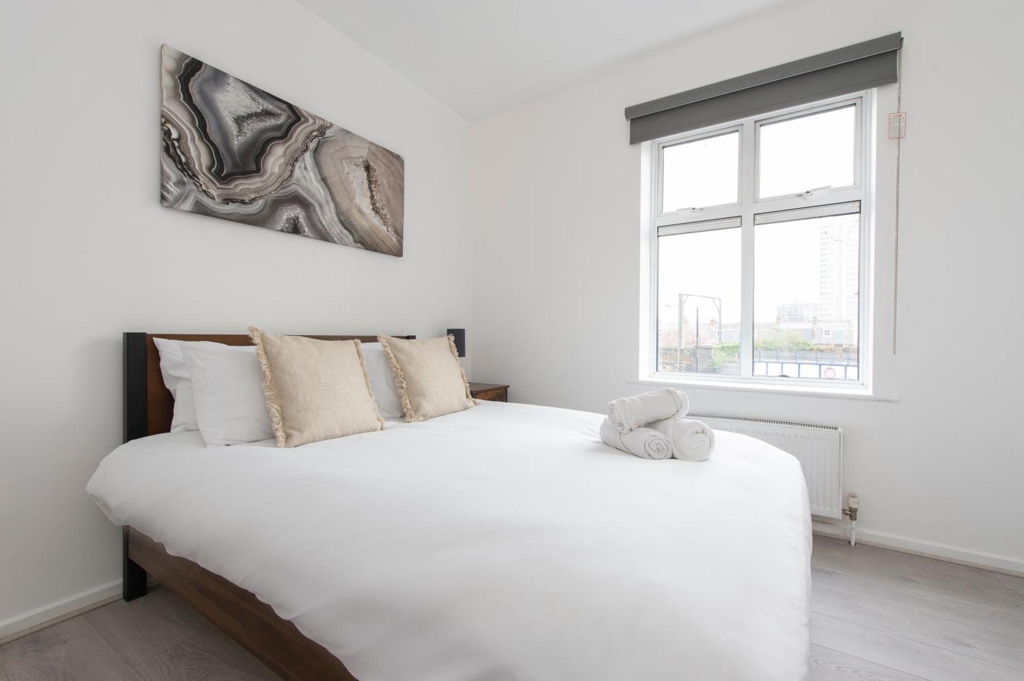 Modern Luxury Apartment By Bow Road Station Londýn Exteriér fotografie