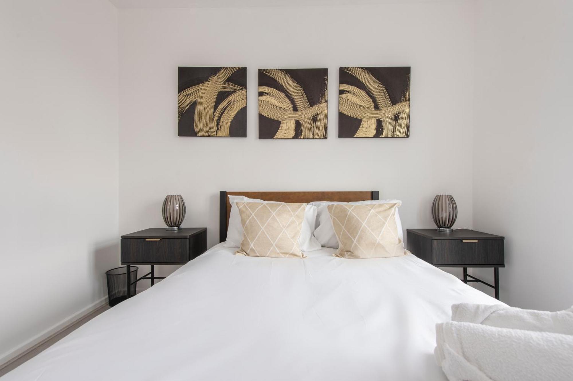 Modern Luxury Apartment By Bow Road Station Londýn Exteriér fotografie